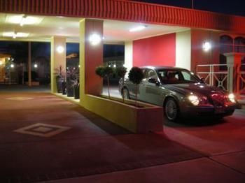 Desert Sand Motor Inn Broken Hill Ngoại thất bức ảnh