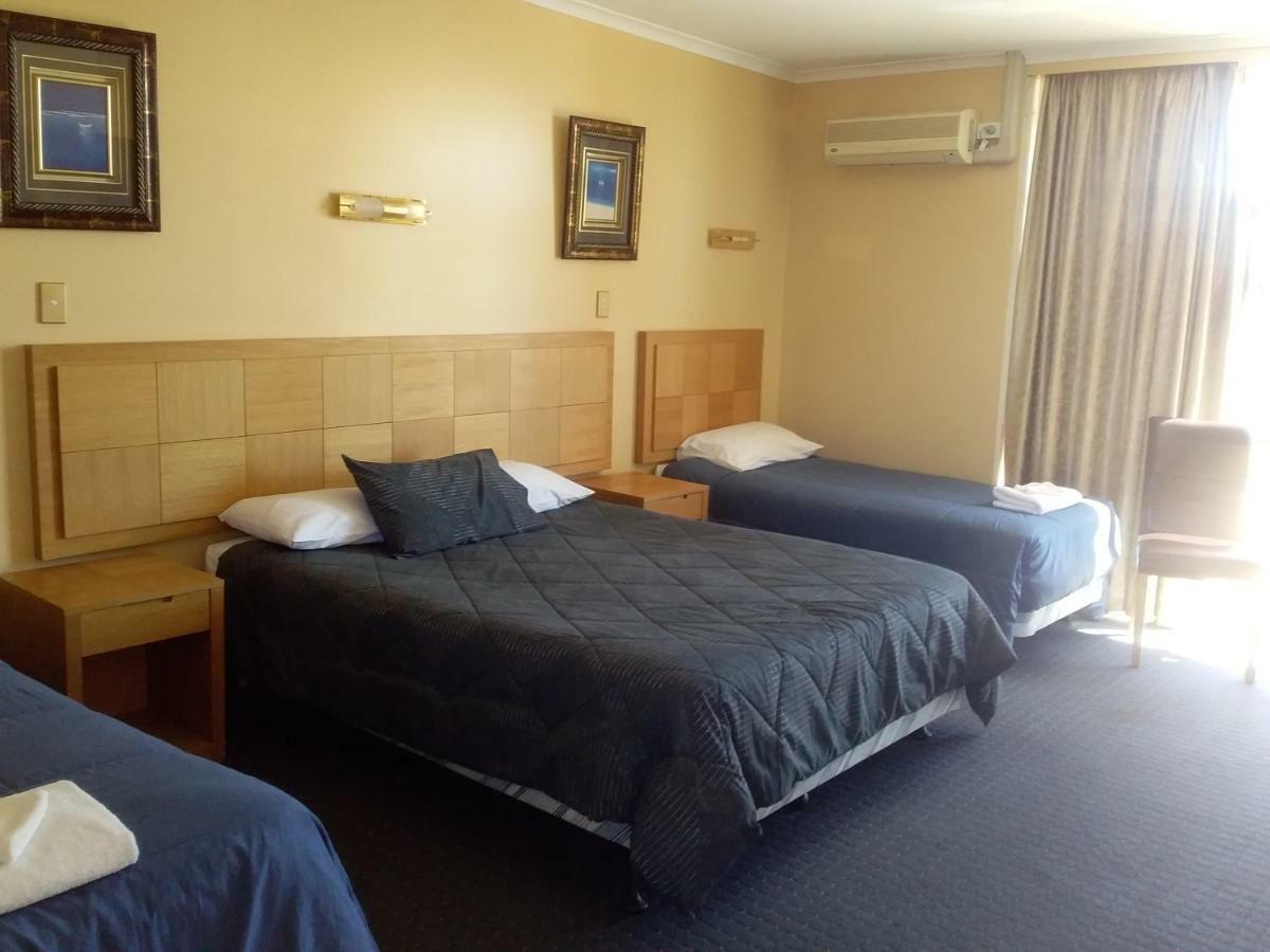 Desert Sand Motor Inn Broken Hill Ngoại thất bức ảnh