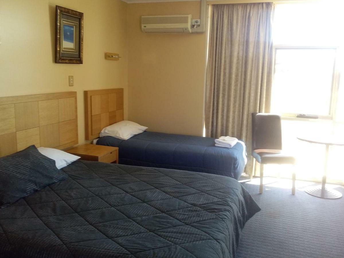 Desert Sand Motor Inn Broken Hill Ngoại thất bức ảnh