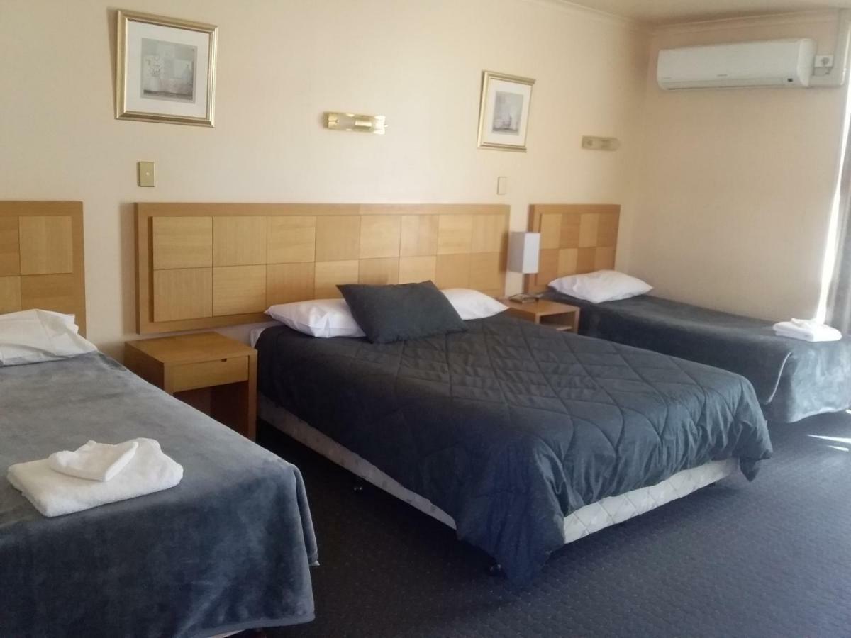 Desert Sand Motor Inn Broken Hill Ngoại thất bức ảnh